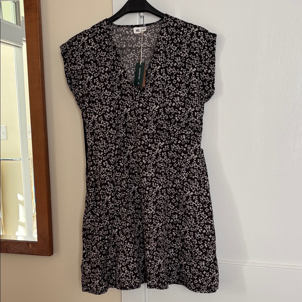 tentree Black Floral V-Neck Mini Dress